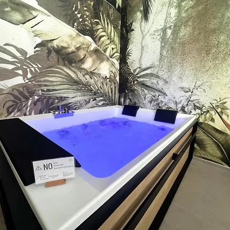 Heliconia Apartament