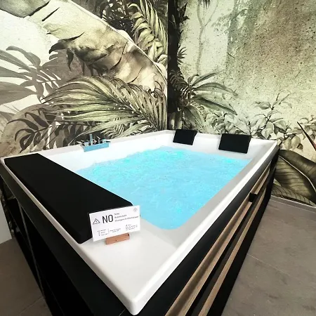 Appartement Heliconia Bari